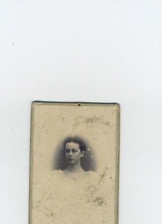 Two vignette portraits of a young woman (1 of 2)